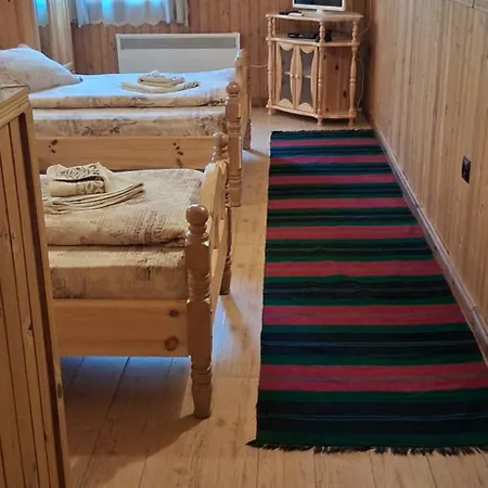 за гости дончо войвода Penzion Koprivštica